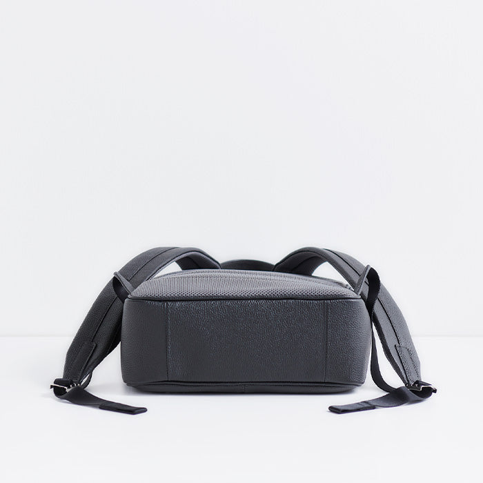 防水ビジネスリュック|(ソウ)|便利な機能が満載!