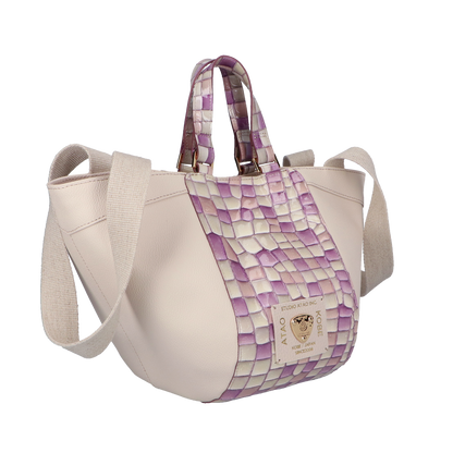 形を変える2wayバッグ／バタフライ?ヴィトロ