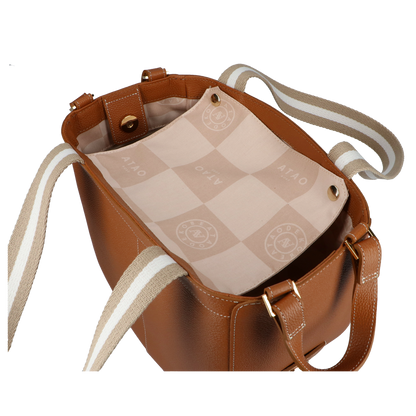 形を変える2wayバッグ／バタフライ