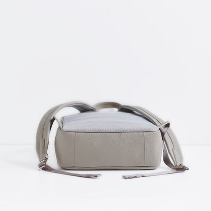 防水ビジネスリュック｜(ソウ)｜便利な機能が満載！