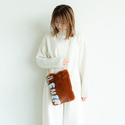 フワフワな限定バッグ